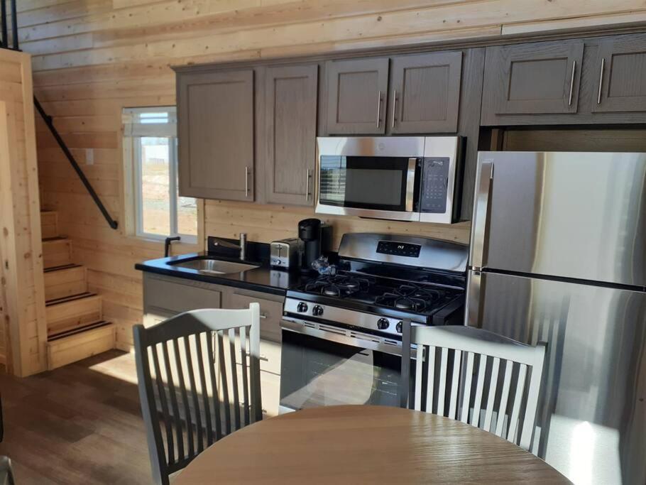 ואלה 091 Star Gazing Tiny Home Near Grand Canyon South Rim Sleeps 8 מראה חיצוני תמונה